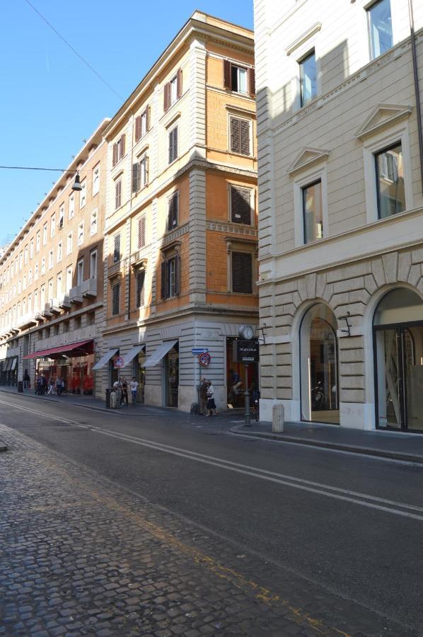 Leoncino 36 In * Rom